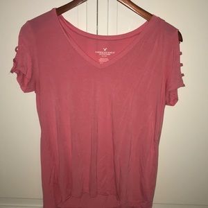 american eagle-bright pink tee. size small